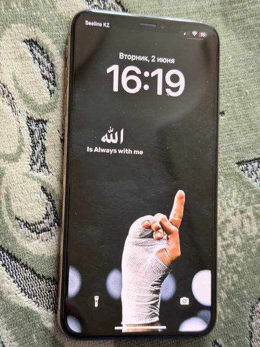 Продам IPHONE Xs max 64GB