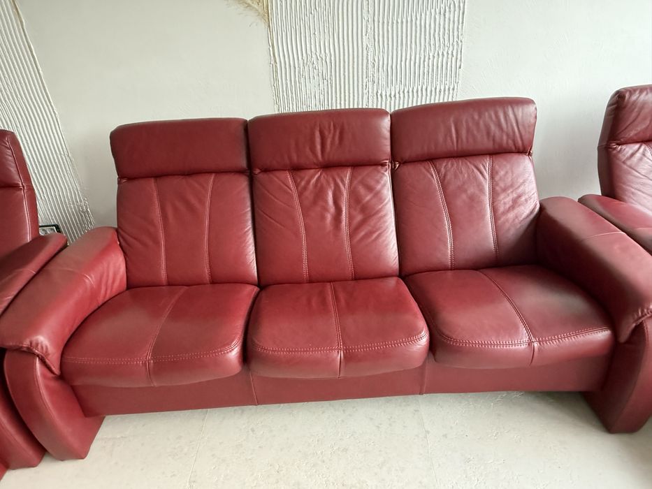 Canapea piele impecabila