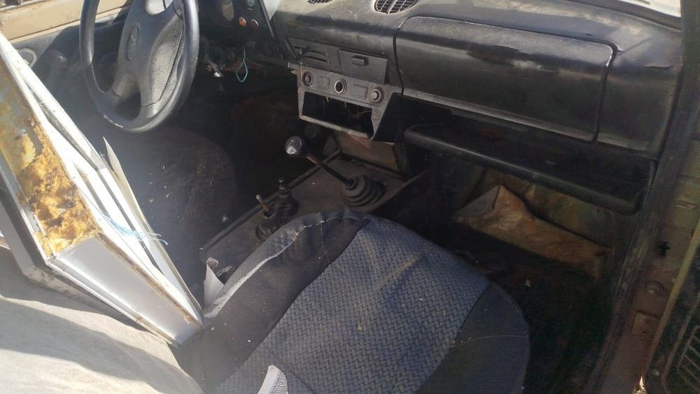 Продам наву трёх дверку