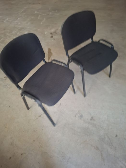 Scaune birou 2 bucăți 200lei