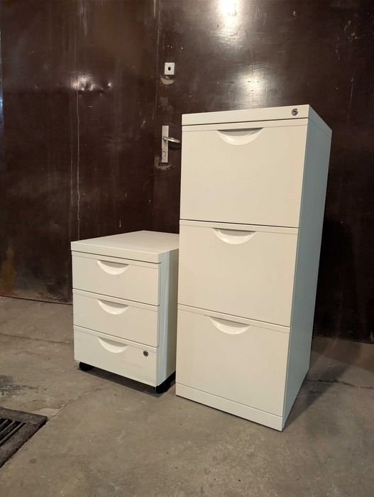 Метални офисни шкафове контейнери за папки и други