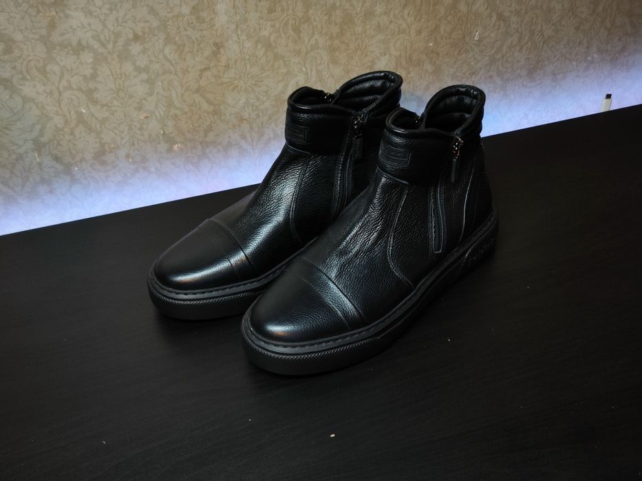 Нови кожени обувки Baldinini в черно