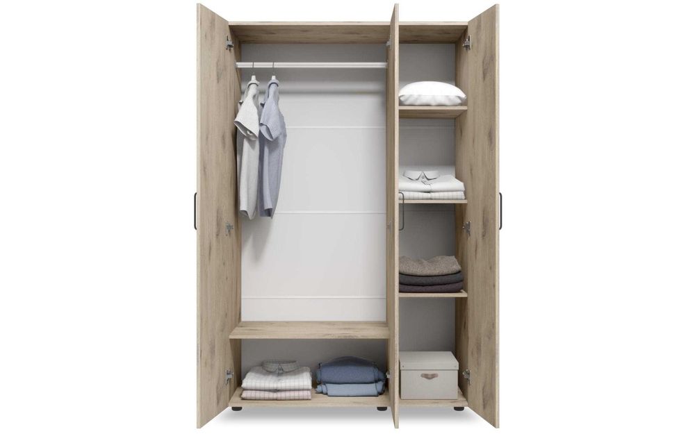 Гардероб три крила