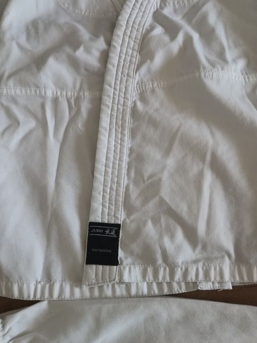 Costum JUDO  6-8 ani