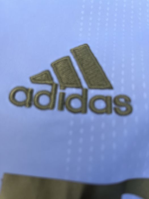 Оригинала тениска на Байерн Мюнхен 2022/2023 away kit