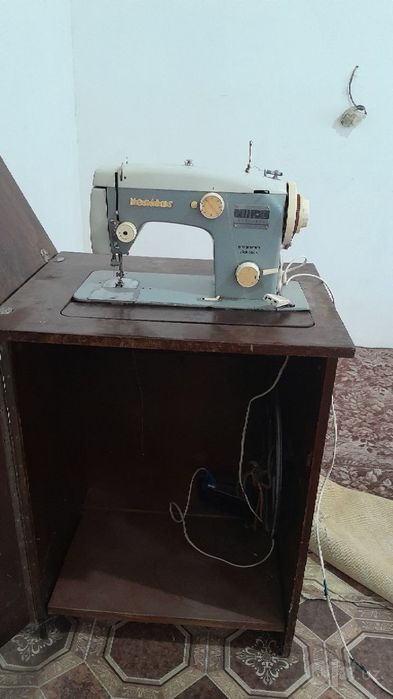 Srochno sotiladi tikuv mashinasi 100$