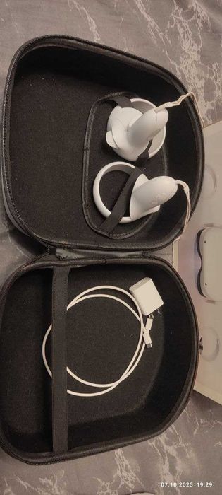 VR Oculus Quest 2 в отличном состоянии.