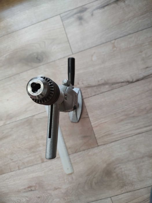 Ръчна дрелка съветска с 2 скорости