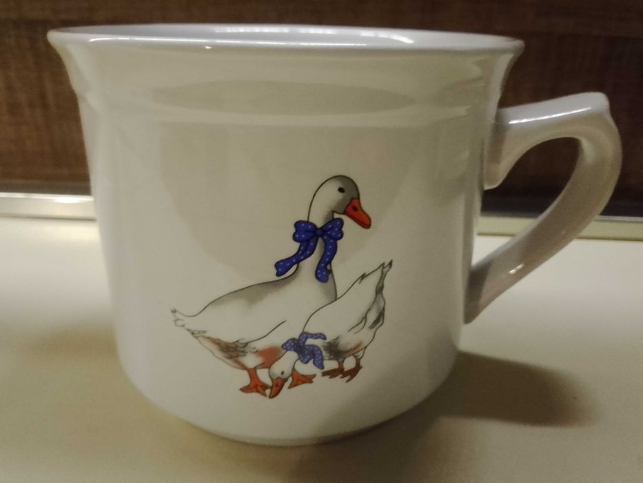 Стъклени и керамични чаши/купи/кана