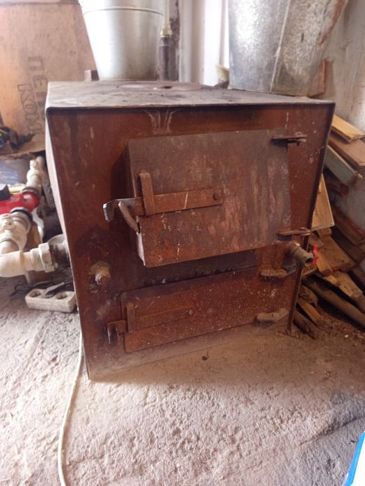 Продам печь котёл угольная отопления