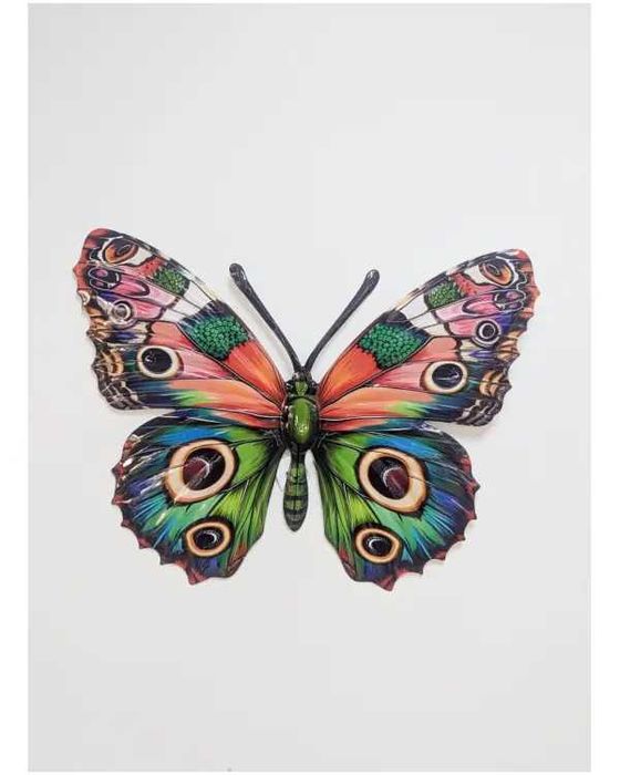 абстрактна картина и метални пана различни видове