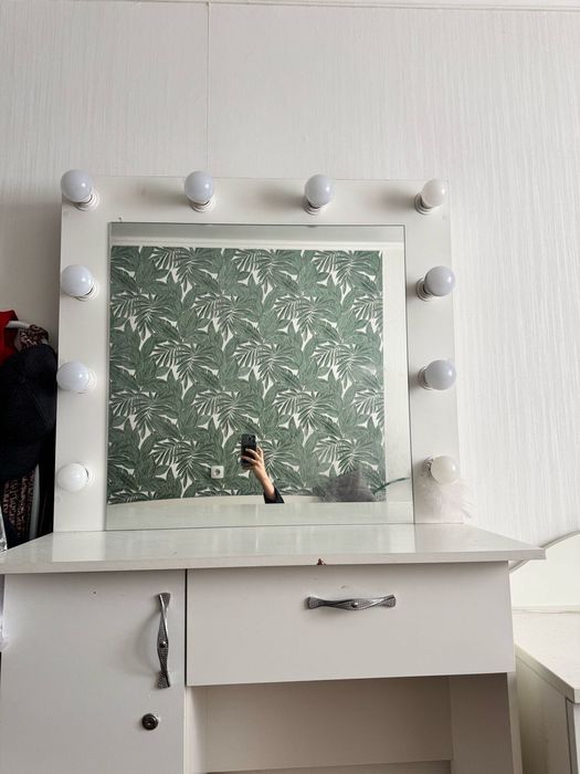 Срочно. продам кровать камод