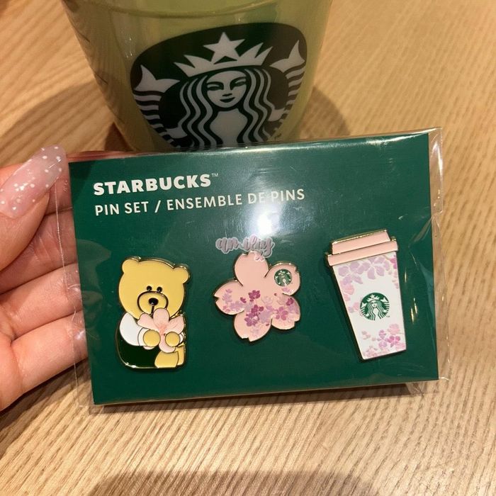 Набор значков Starbucks. Оригинал. Новые!