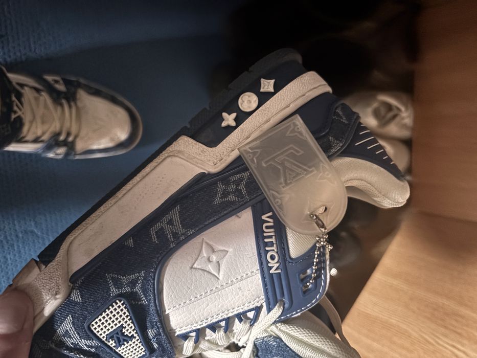 Vand adidasi Luis Vuitton