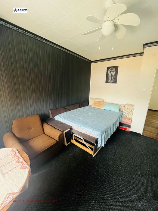 3-стаен в Плевен-Широк център площ 92 цена 140000