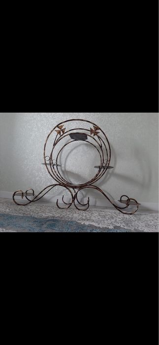 Подставка для цветов кованный