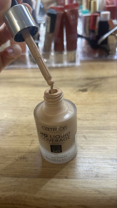 Фон дьо тен Catrice