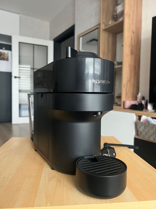 Кафе машина на капсули Nespresso