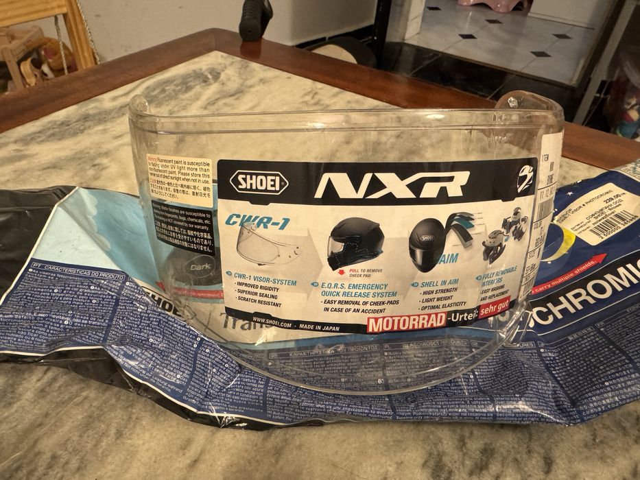 Каска за мотор shoei nxr