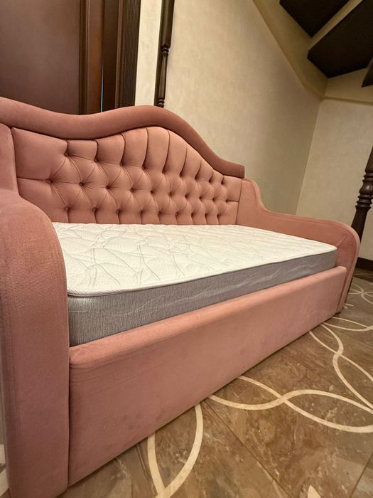 Детская диван кровать массив