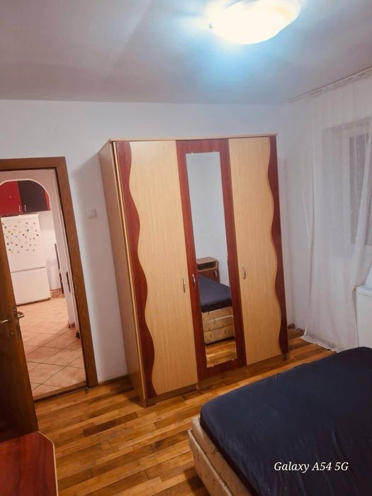 Inchiriez apartament 2 camere