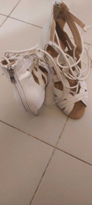 Обувки за латино танци