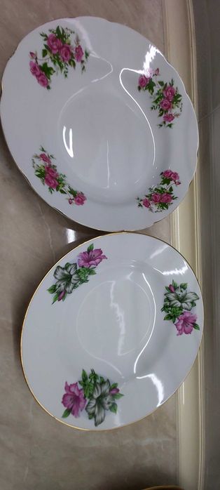 Тарелки 23см диаметром