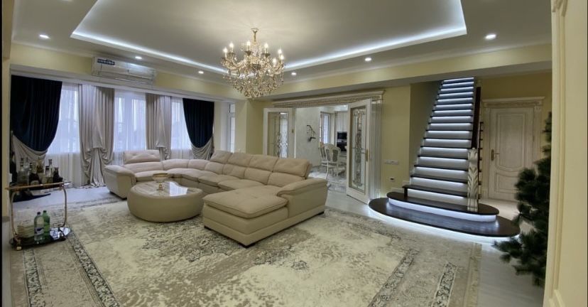 Сдается 4 комнатная квартира