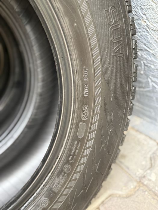Nokian Hakkapeliitta  235/60 R18