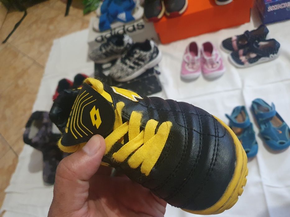 Adidas Nike Skechers