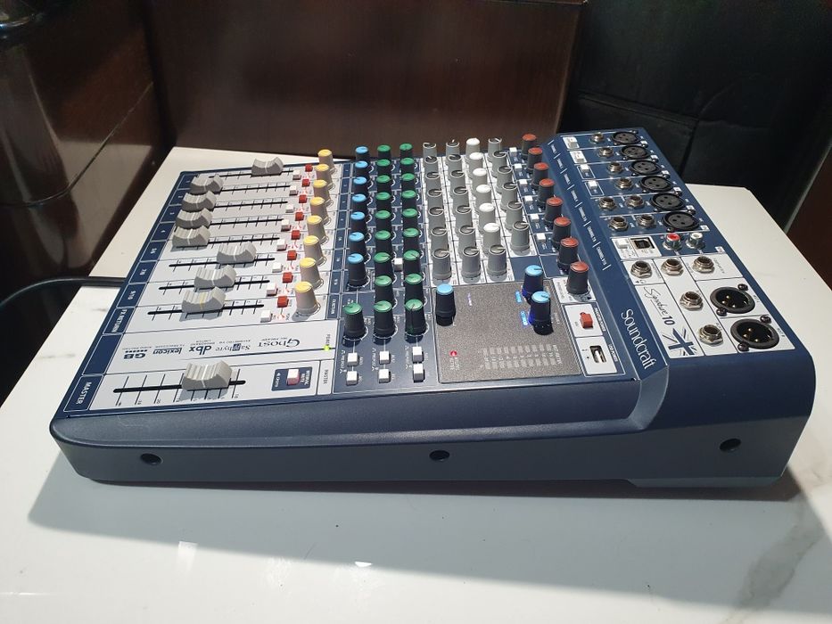 Soundcraft Signature 10 –  Stare impecabilă