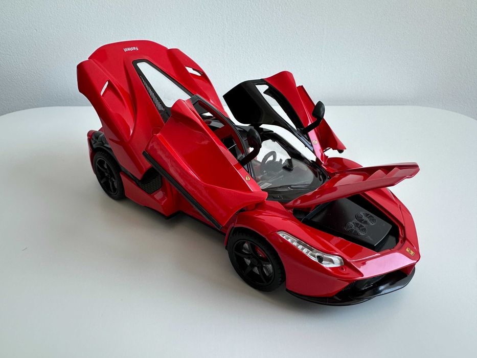 Macheta auto Ferrari LaFerrari 1/24