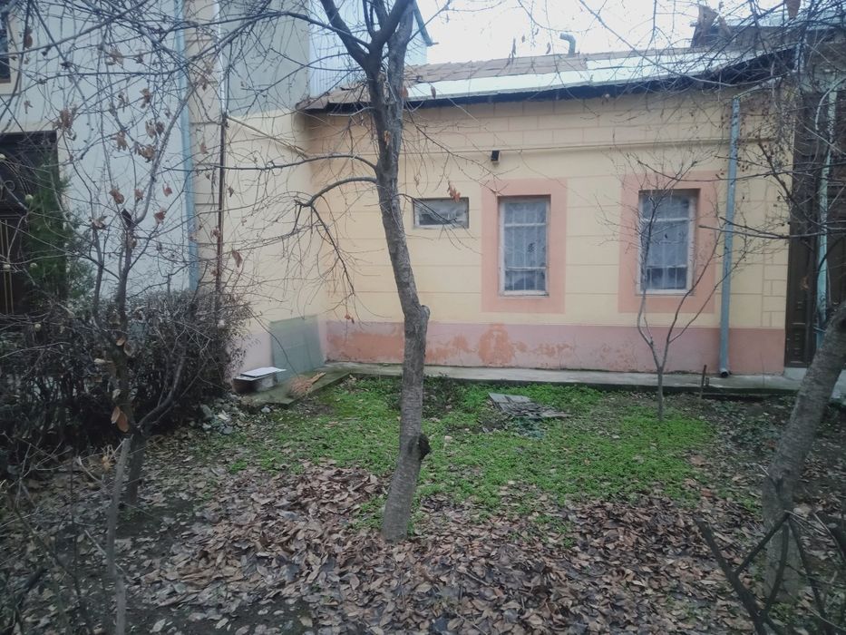 Yer uy sotiladi 2.7 , 3 sotik