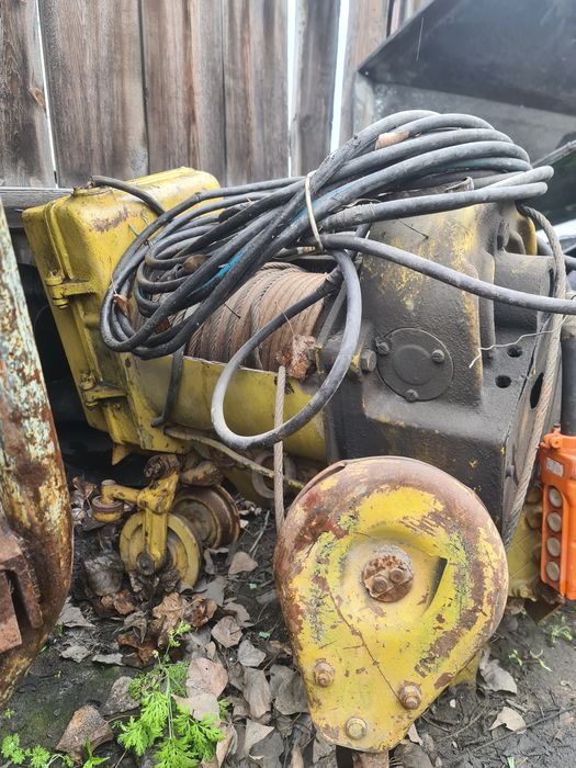 Продам тельфер 1 т