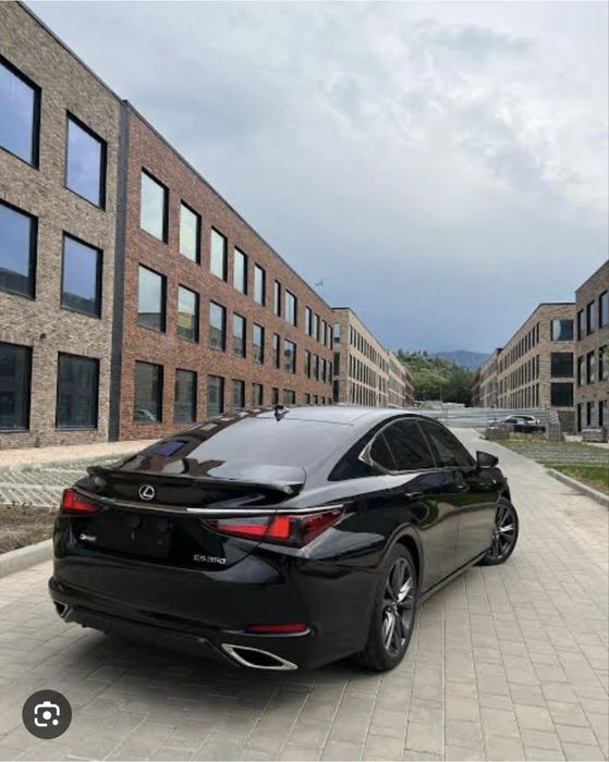 Аренда авто с водителем Lexus ES