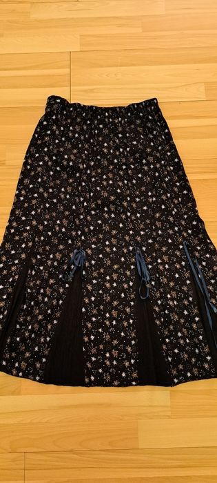 Fusta dama pe elastic ,noua ,talie 120 cm