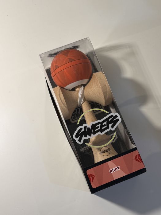 Kendama Sweets Ruby Turbo Shape (Nu Miguel Broken Shape)