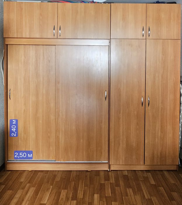 Продам шкаф в гостиную