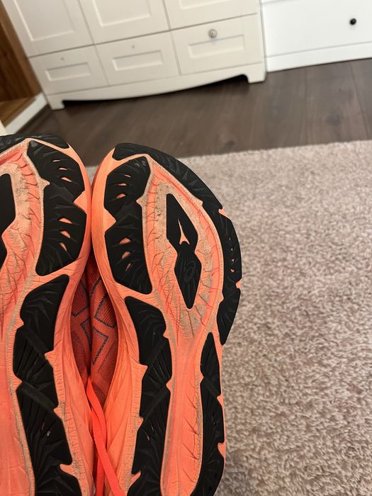 Asics Novablast 4-оригинални маратонки