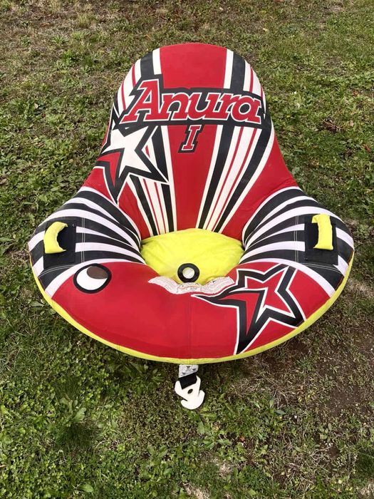 Водни Атракциони & Спасителни жилетки