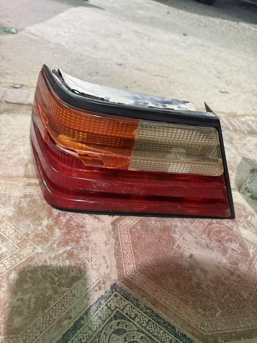 Мерс 124 прибор щиток и задний стоп простой