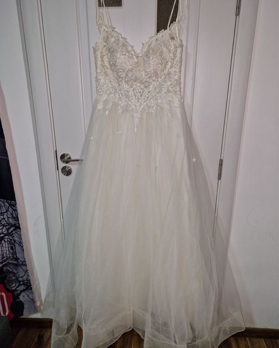 Vand rochie mireasa
