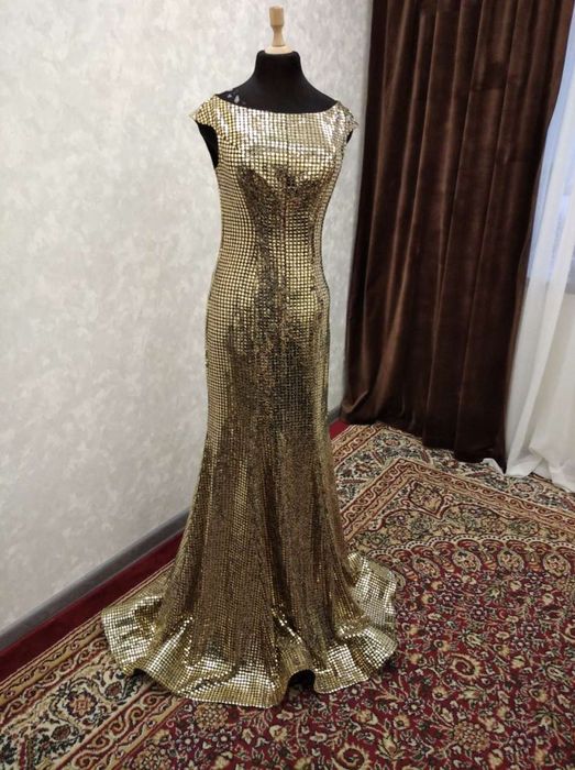 Продам длинное платье