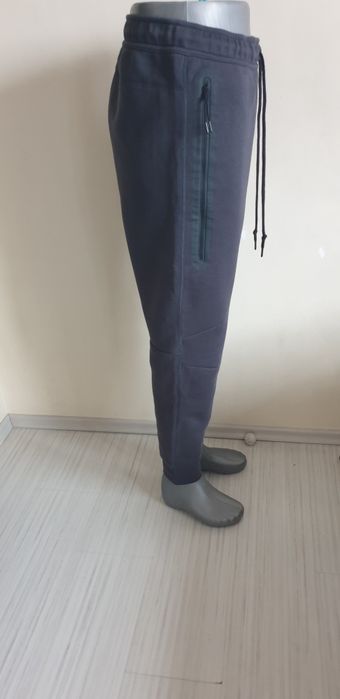 Nike Tech Pant Mens Size L НОВО! ОРИГИНАЛ! Мъжко Долнище!