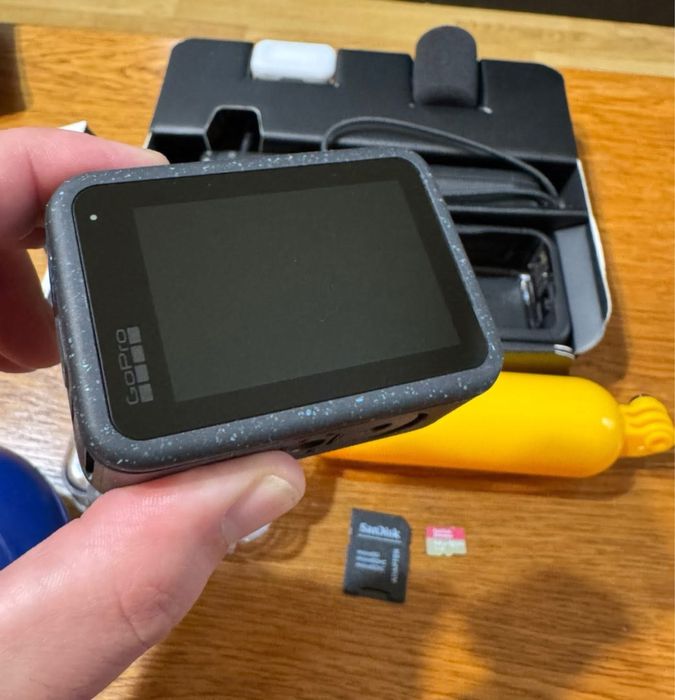 GoPro HERO 12 Black Creator Edition + Accesorii Premium, ca nouă