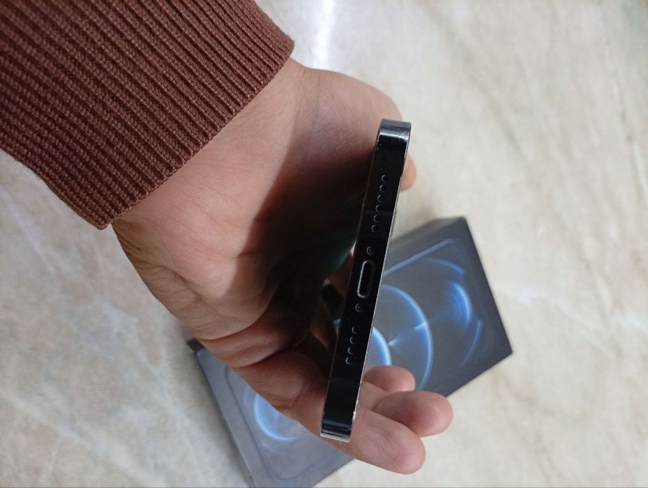 Iphone 12pro max sotiladi