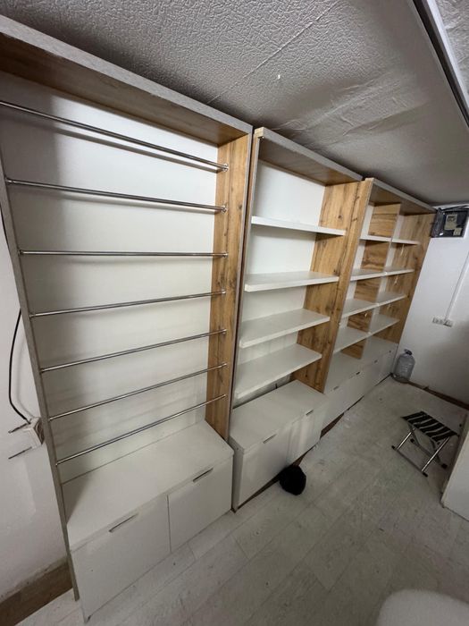 Срочно магазинге мебель сатылады