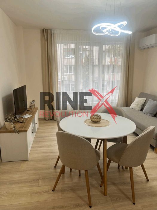 Дава се под наем Двустаен апартамент в Пловдив, Център - 50 кв.м за 700 € - Снимка #1