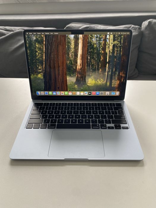 Macbook air m4 (16/256гб)