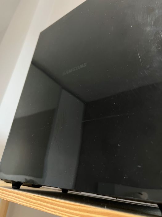 Samsung Саундбар и безжичен субуфер с блутут